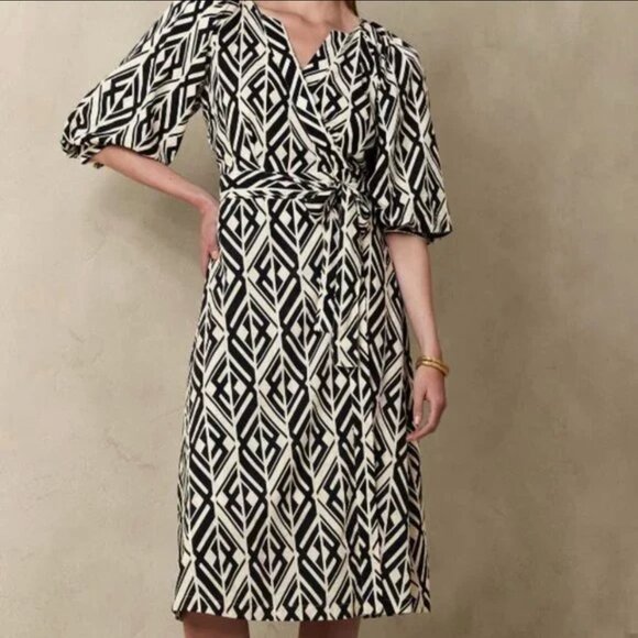 BR blouson Sleeve Abstract Print Wrap Dress - Picture 1 of 6